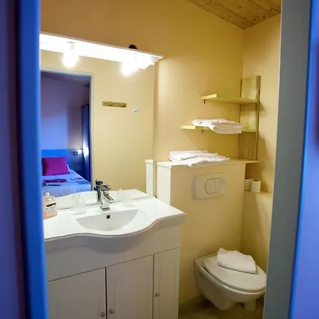 Le Castel Hotel 3*
