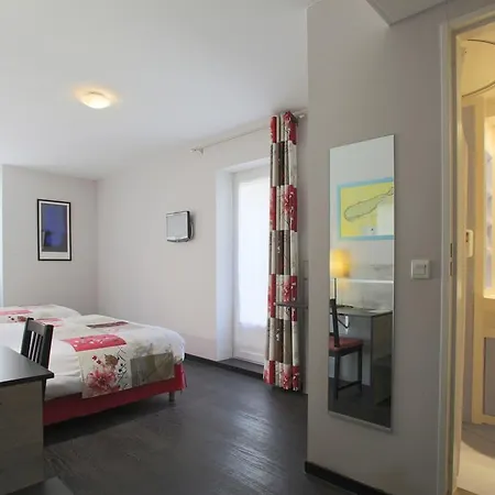 Le Castel Hotel 3*