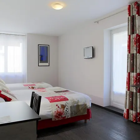 Le Castel 3* Tain-lʼHermitage